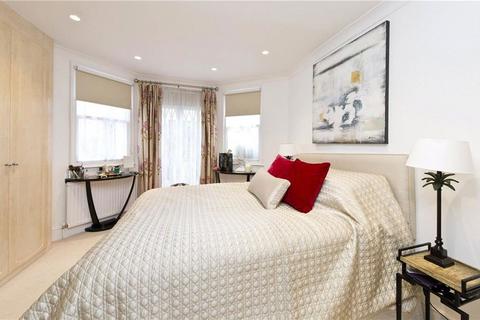 2 bedroom flat for sale, Elm Park Gardens, London SW10