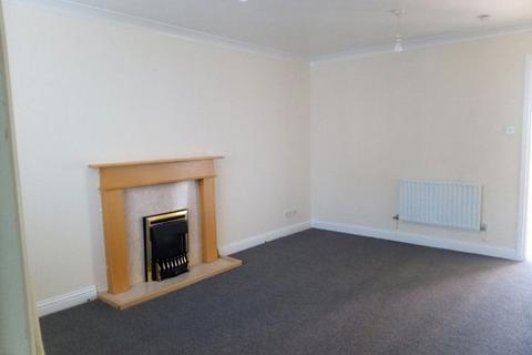 3 bedroom house to rent, Oakham Close - Desborough