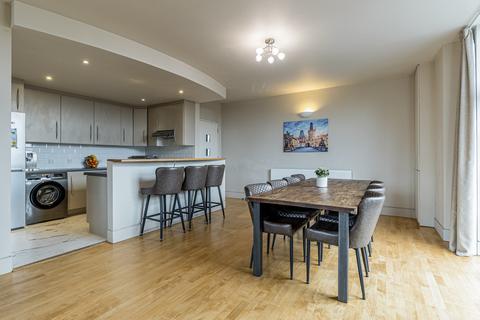 2 bedroom flat for sale, Mayflower Street, London, SE16
