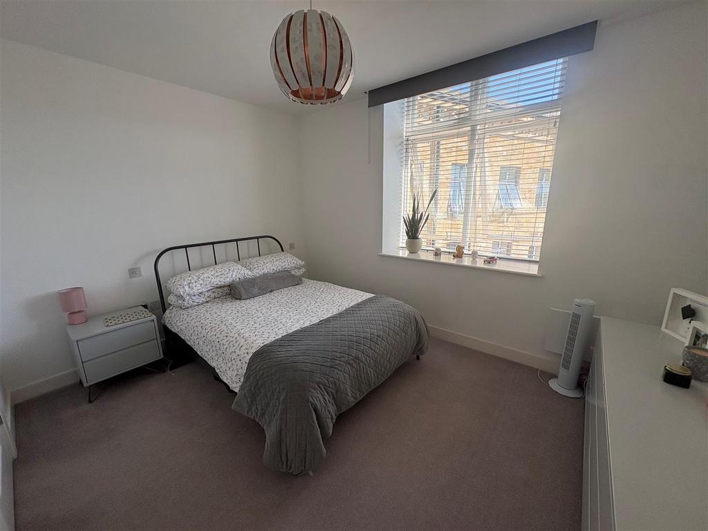 Bedroom.jpg