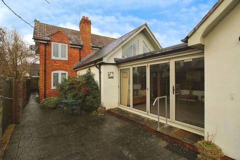 2 bedroom detached house to rent, Horse Fair Lane, Swindon SN6