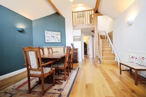 2 bedroom detached house to rent, Horse Fair Lane, Swindon SN6