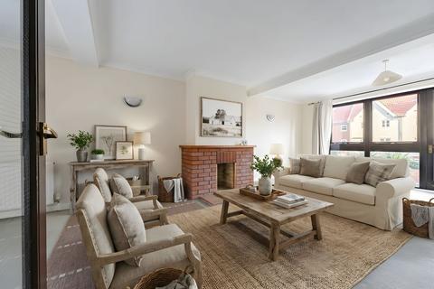 4 bedroom terraced house for sale, Robert Gybson Way, Norwich