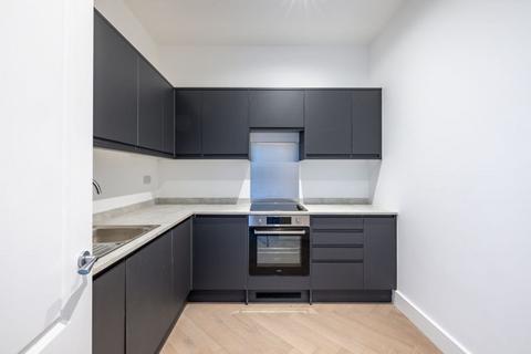 2 bedroom apartment to rent, 252A High Street, Croydon, CR0
