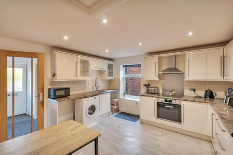 2 bedroom apartment to rent, The Square, Crewe CW3