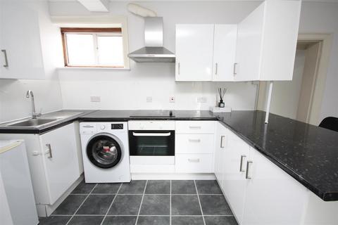 1 bedroom apartment to rent, CHURCH ROAD, GREAT BOOKHAM, KT23