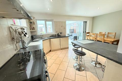 undefined, Wrotham Road, Meopham, Gravesend, Kent, DA13 0HT