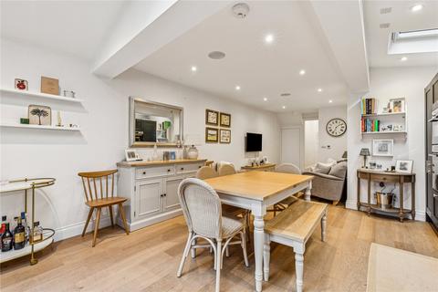 2 bedroom apartment to rent, Leathwaite Road, SW11