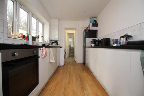 4 bedroom house to rent, St. Johns Lane, Canterbury, CT1