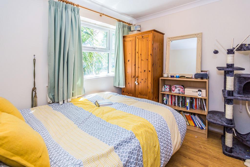 Bed b.jpg