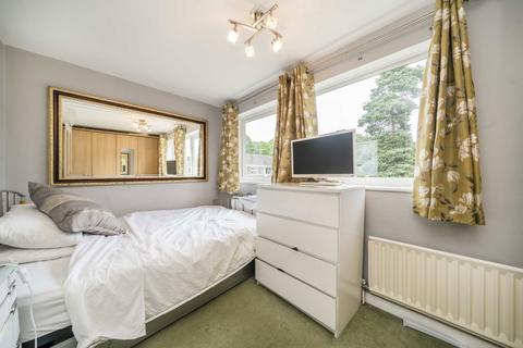 3 bedroom house for sale, Netherby Park, Weybridge KT13