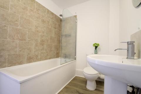 1 bedroom in a house share to rent, Kirkdale, London, SE26