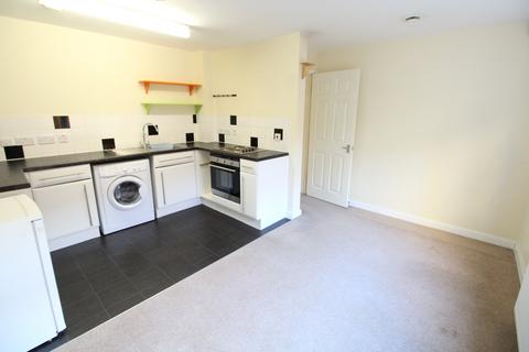 2 bedroom flat to rent, Sarum Road, Luton, Bedfordshire, LU3