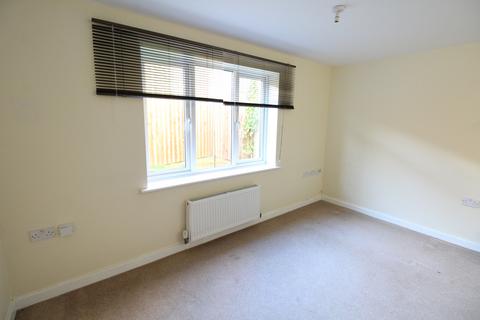 2 bedroom flat to rent, Sarum Road, Luton, Bedfordshire, LU3
