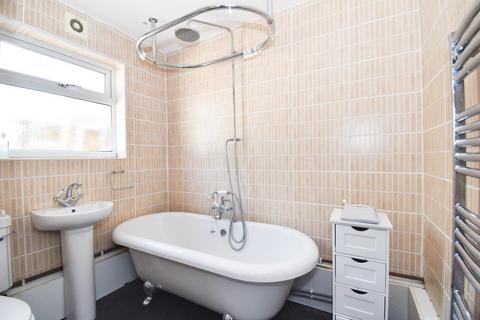 undefined, Arch Road, Hersham, KT12