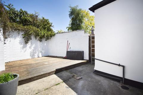 undefined, Arch Road, Hersham, KT12