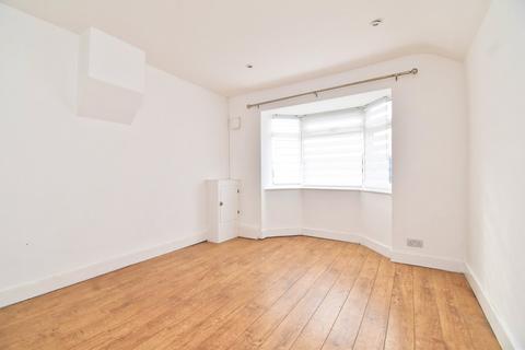 undefined, Arch Road, Hersham, KT12