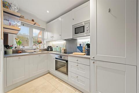 2 bedroom house for sale, CONSORT DRIVE, LEATHERHEAD, KT22