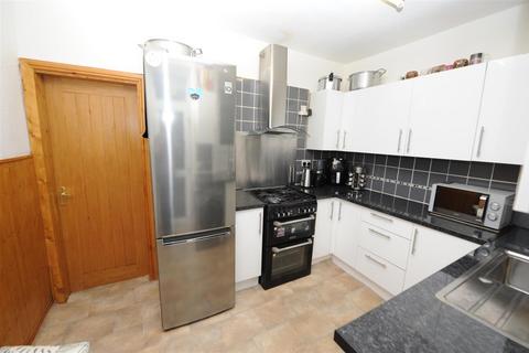 3 bedroom terraced house for sale, Falmouth Avenue, Otley Road, BD3