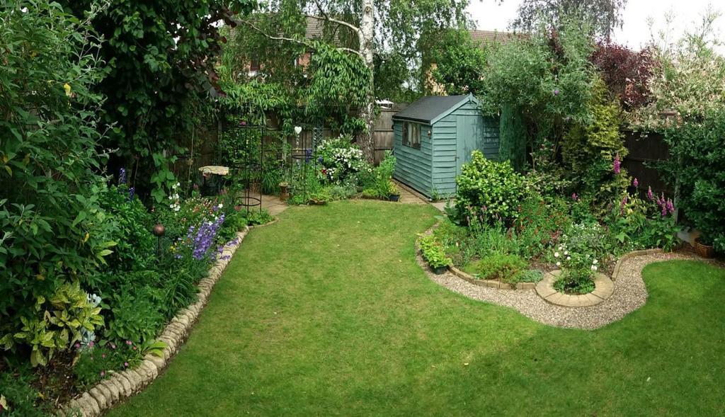 Rear Garden (Vendor's Photo)