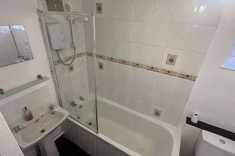 1 bedroom flat to rent, The Paddock Preston PR2 8GL