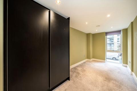 3 bedroom flat to rent, Dowells Street, Greenwich SE10