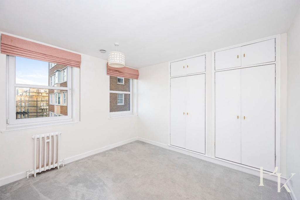 Courtenay Terrace, Flag Court, Flat 36-019.JPG