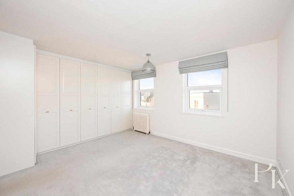 Courtenay Terrace, Flag Court, Flat 36-022.JPG