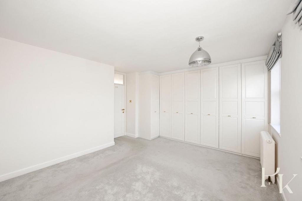Courtenay Terrace, Flag Court, Flat 36-027.JPG