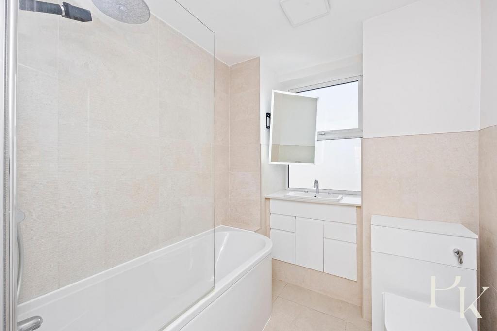 Courtenay Terrace, Flag Court, Flat 36-021.JPG