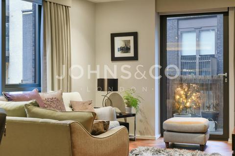 2 bedroom apartment for sale, Ambassador Building, Embassy Gardens, SW11