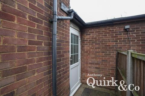 1 bedroom flat to rent, The Drive, Rochford, SS4
