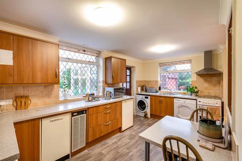 4 bedroom bungalow for sale, Moat Lane, Wickersley, Rotherham