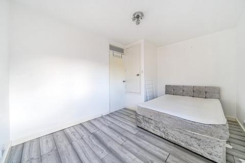 1 bedroom end of terrace house to rent, Sutherland Drive, Merton Abby Estate, Wimbledon, London, SW19