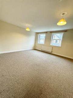 2 bedroom apartment to rent, Market Close, Ashburton