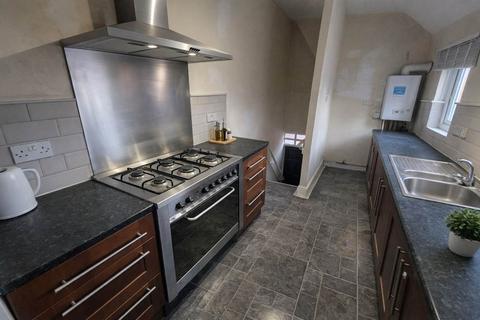 3 bedroom flat to rent, Westbourne Avenue, Gateshead NE8
