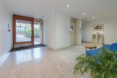 3 bedroom flat for sale, Southwood Park, Southwood Lawn Road, Highgate, London, N6
