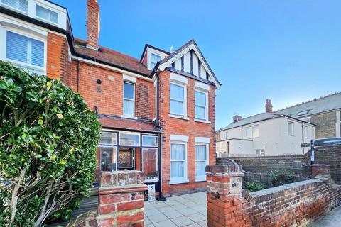 6 bedroom end of terrace house for sale, Westcliff Road, Margate CT9