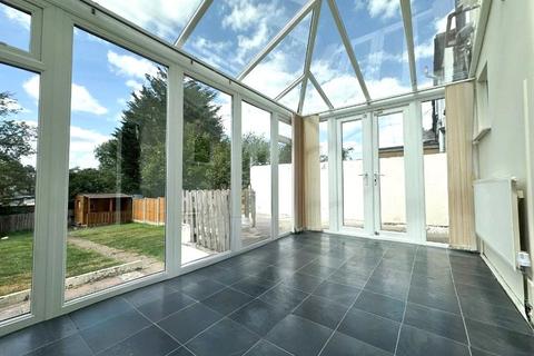 3 bedroom semi-detached house for sale, Sefton Avenue, Harrow, HA3