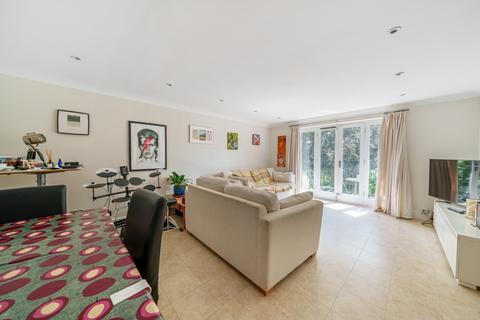 2 bedroom flat to rent, Ridgeway Gardens, Highgate, London, N6