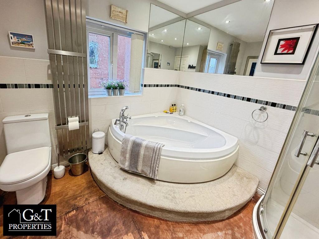 Family bathroom