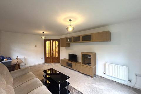 2 bedroom ground floor flat for sale, Morello Gardens, Stevenage Road, Hitchin