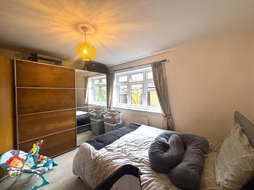 Bedroom 1.jpeg