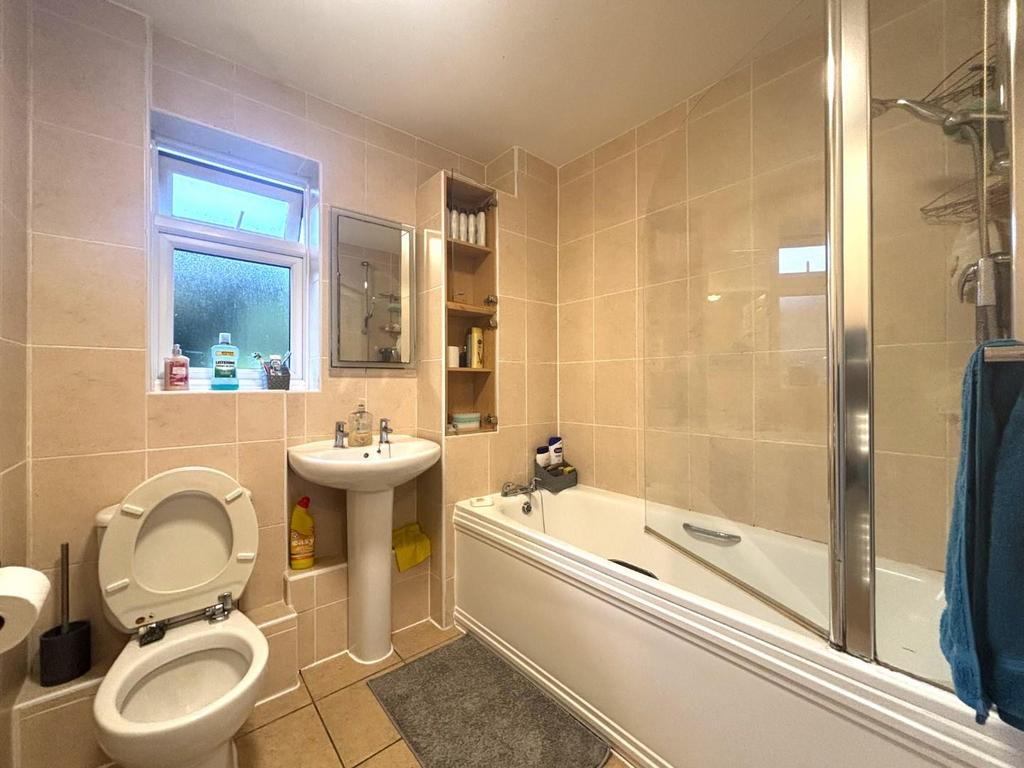 Bathroom.jpeg