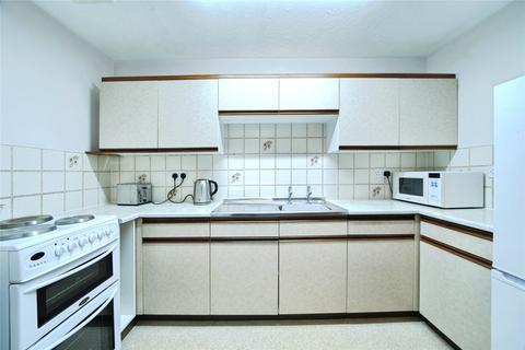 2 bedroom apartment for sale, Cedar Court, Addlestone KT15
