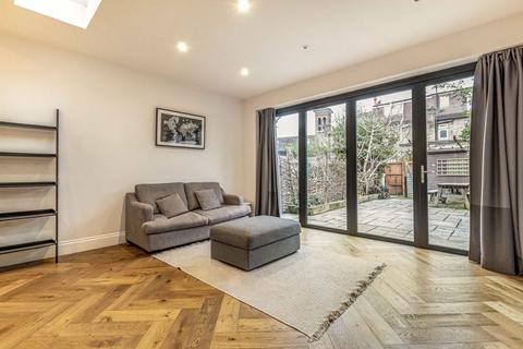 1 bedroom flat to rent, Camborne Avenue, London W13