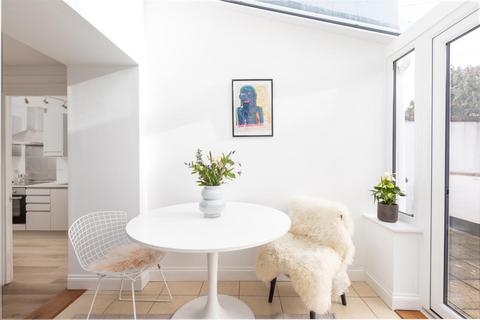 1 bedroom flat for sale, Cooperage Lane, Southville