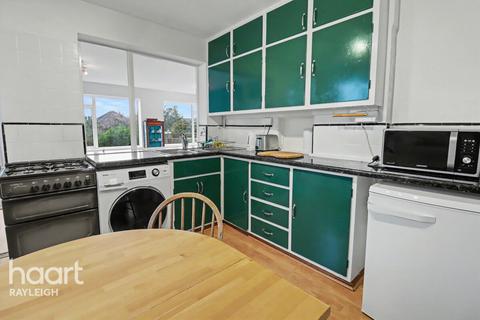 3 bedroom semi-detached house for sale, Willow Close, Rayleigh