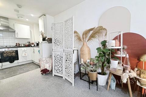 1 bedroom maisonette for sale, Empress Road, Luton, Bedfordshire