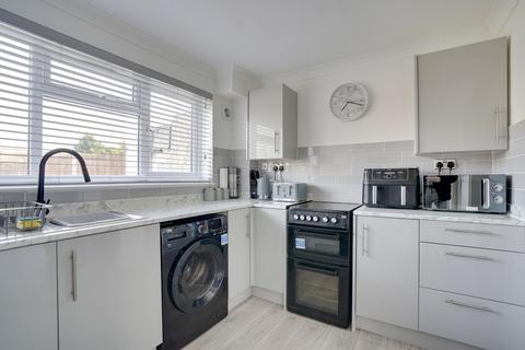 3 bedroom terraced house for sale, Peterhouse Close, Bury St. Edmunds IP28